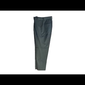 Women’s Uniqlo 2-way stretch tapered ankle pants
